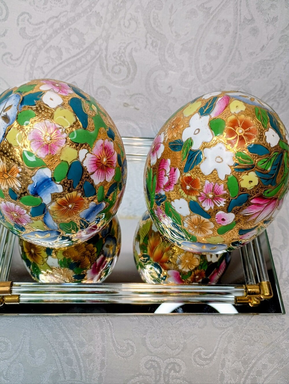 Japanese Moriage Ceramic Eggs - Picture 4 of 8